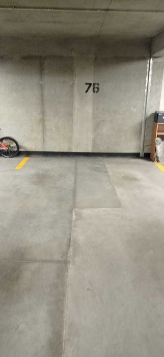 Wynajmę miejsce postojowe w hali garażowej na ul. Królowej Bony