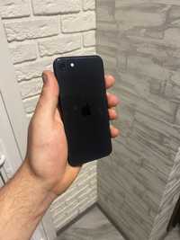 Продам iPhone SE 2020