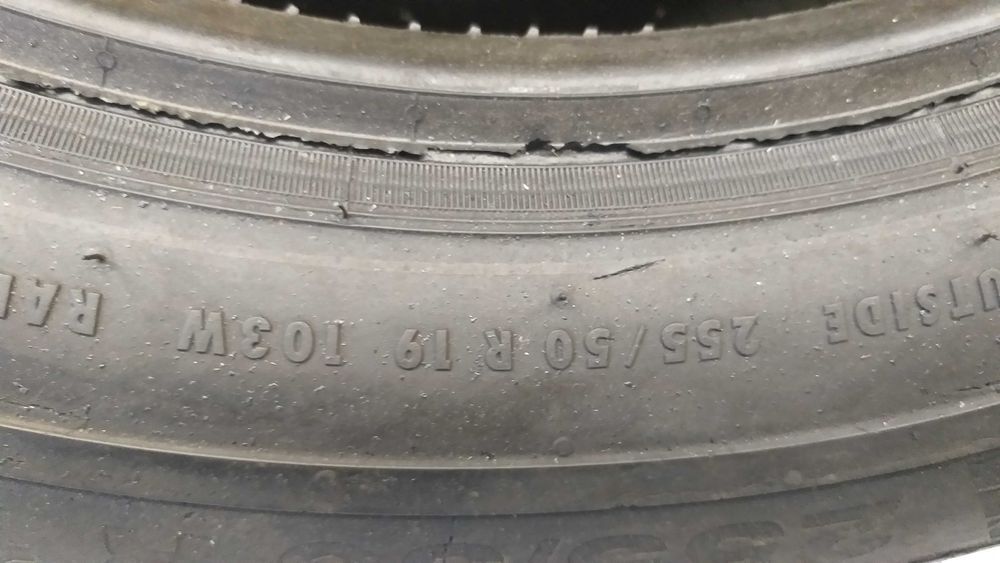 P137320 para 255/50R19 103W Continental CSC 5 2014r.