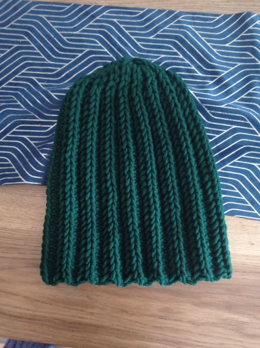 Czapka z merino nowa gruba mięsista