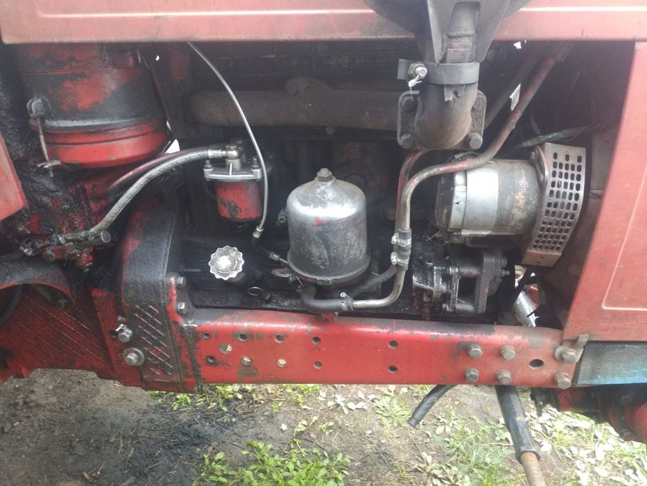 Продам МТЗ- 82 8200$ з захватом 9400$ .