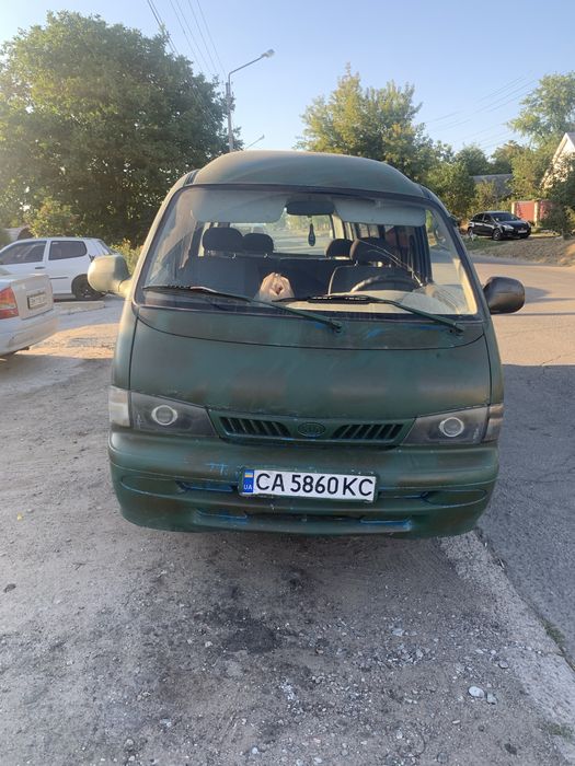 Kia Pregio дизельний мікроавтобус