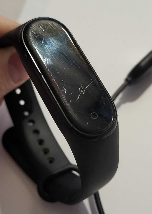 Фітнес-трекер Xiaomi Mi Smart Band 4 Black б/у