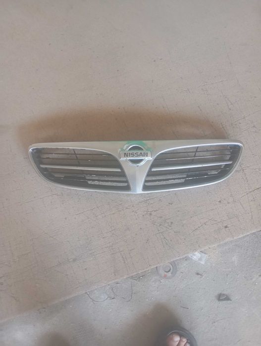 Решітка радіатора Ніссан максіма а33