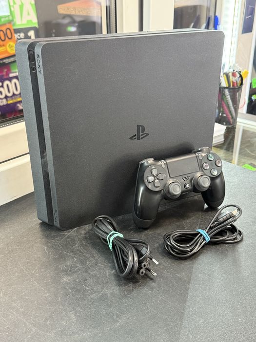 Konsola Sony PS4 Slim 500GB + kontroler + okablowanie, świetny stan