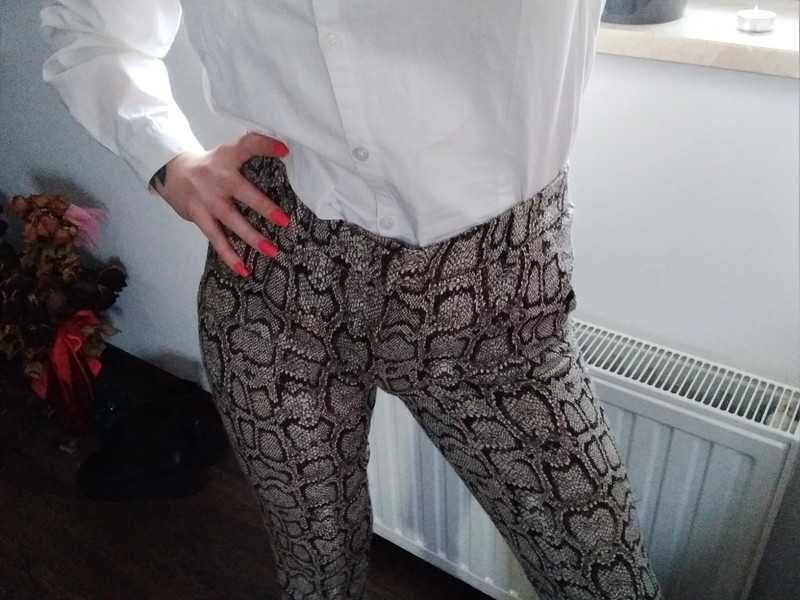 Eleganckie spodnie,skóra węża,r.XS,zara
