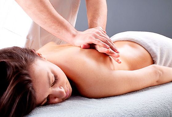 Професійний класичний лікувальний  масаж