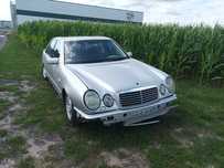 Mercedes E 300 td