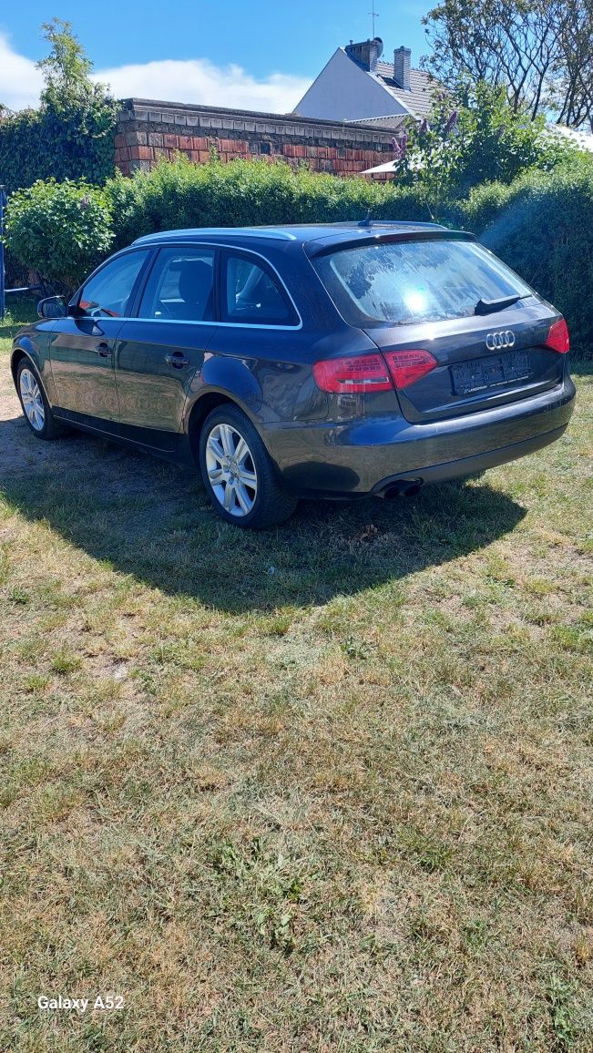 Audi a4 b8 1.8TFSI Xenon Ledy Nawi 10r