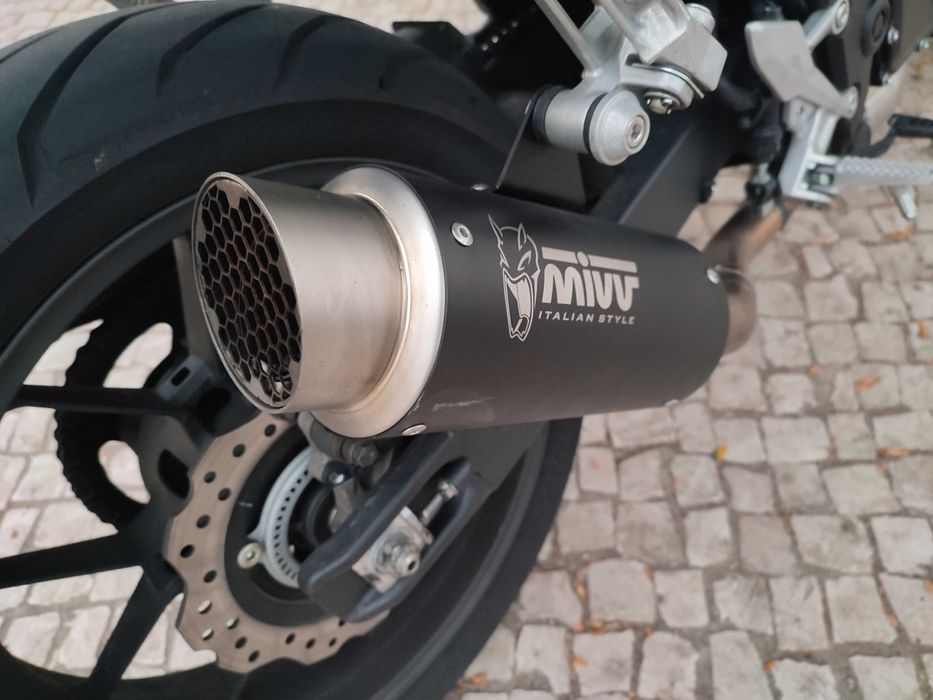 Honda hornet750 ano2025
