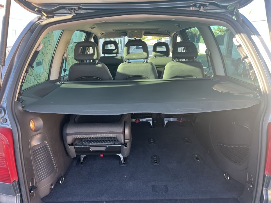 SEAT Alhambra 1.9 TDI 115cv – 7 Lugares – Nacional – Familiar