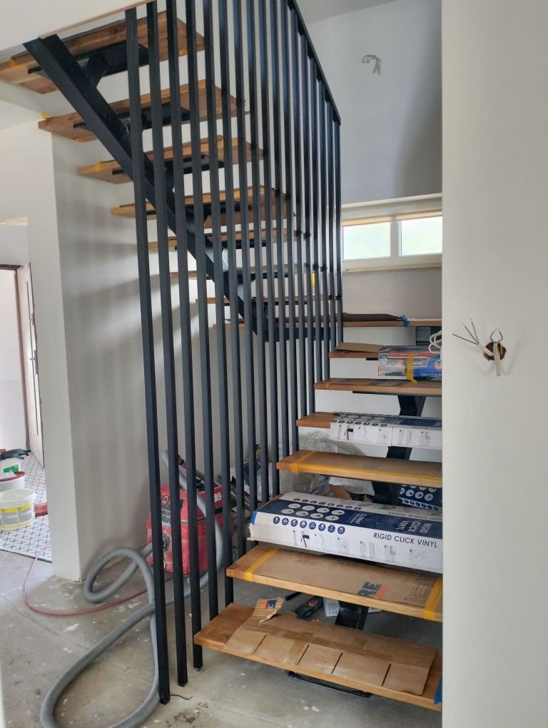 Schody loftowe stal + dąb/jesion | Projekt-Stal | Pomiar + montaż