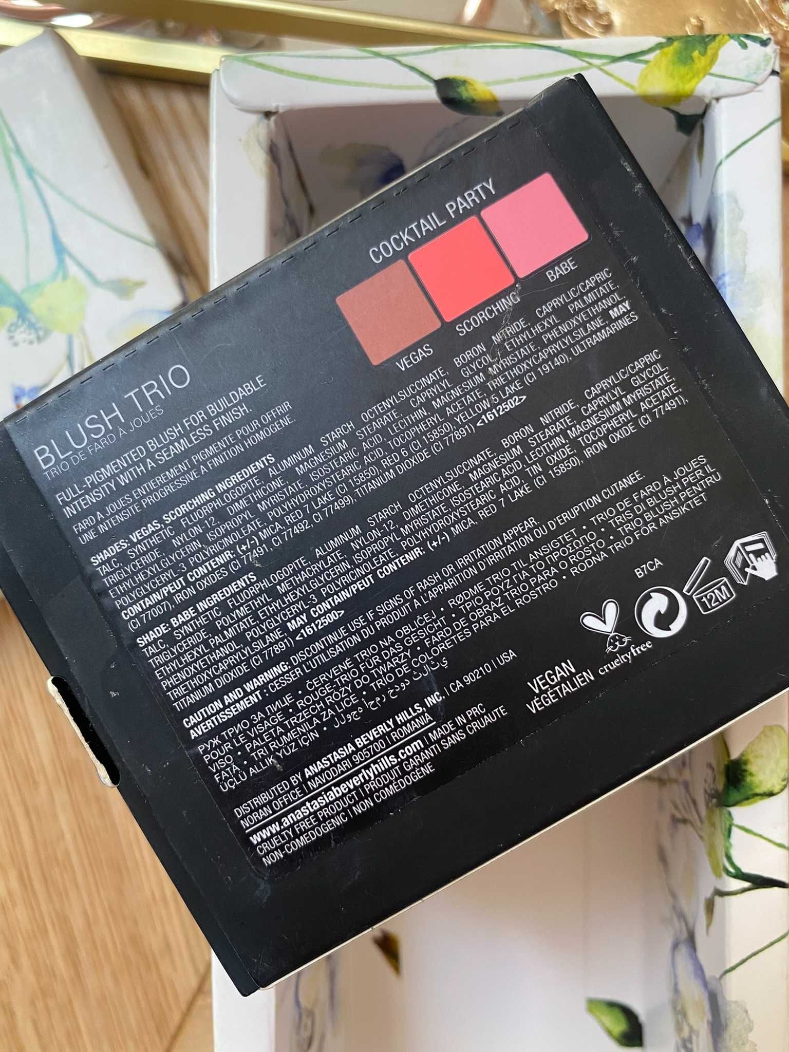 Anastasia Beverly Hills Blush Trio paleta róży i bronzerów NOWA