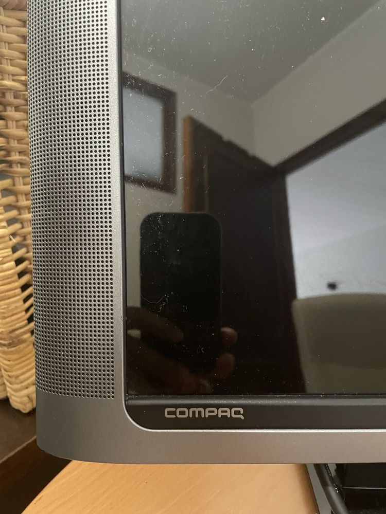 Monitor Compaq WF 1909