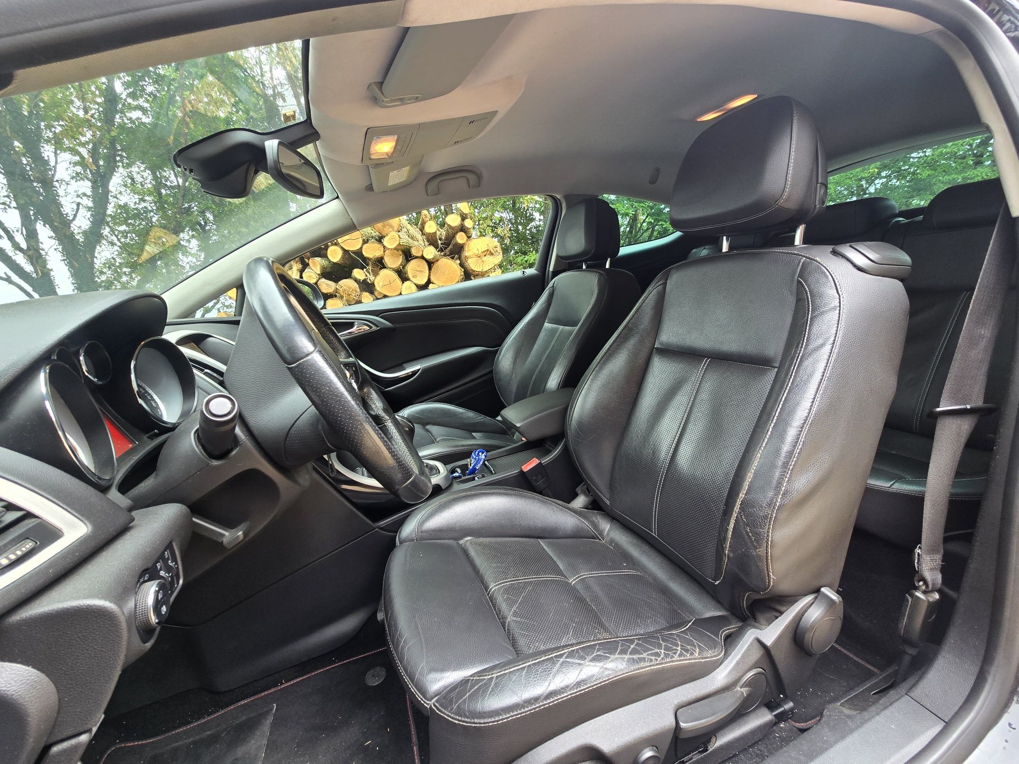 Opel Astra GTC 1.7 CDTI 130 CV