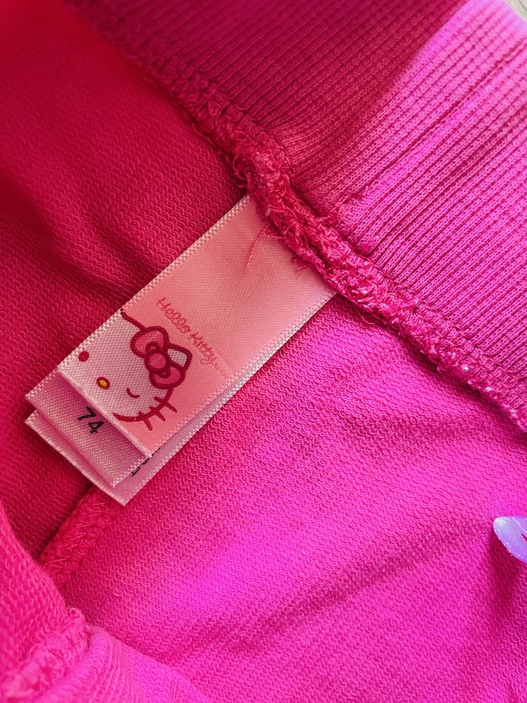 C&A 74 Hello Kitty krotkie Spodnie spodenki szorty