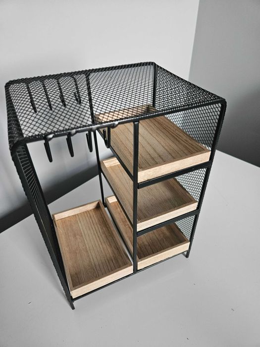 Kuferek stojak regalik z przegródkami na biżuterię loftowy