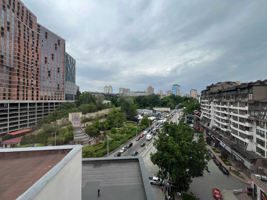 БЕЗ% Продам офіс Глибочицька 17, з ремонтом, площа 76 кв.м.