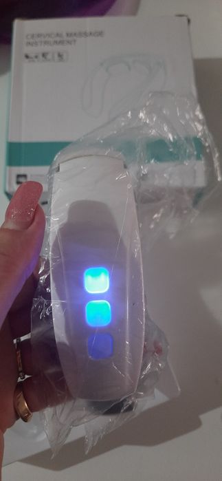 Отличный массажёр для шеи