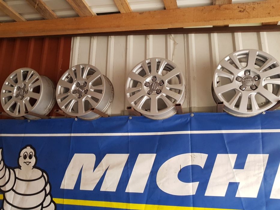 Felgi Aluminiowe Audi A4 B6 R16 5x112 ET 42- 7J