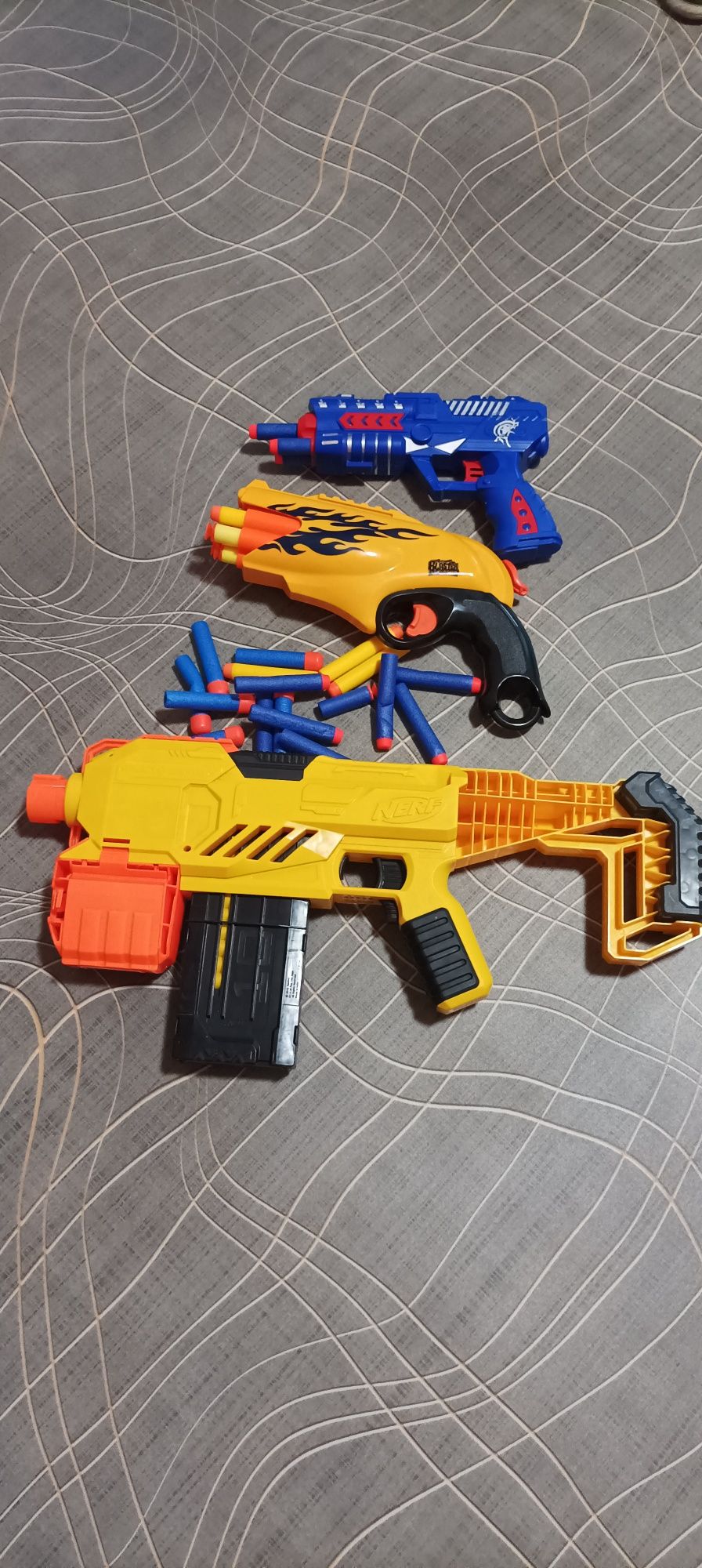 Продам Nerf на батарейках