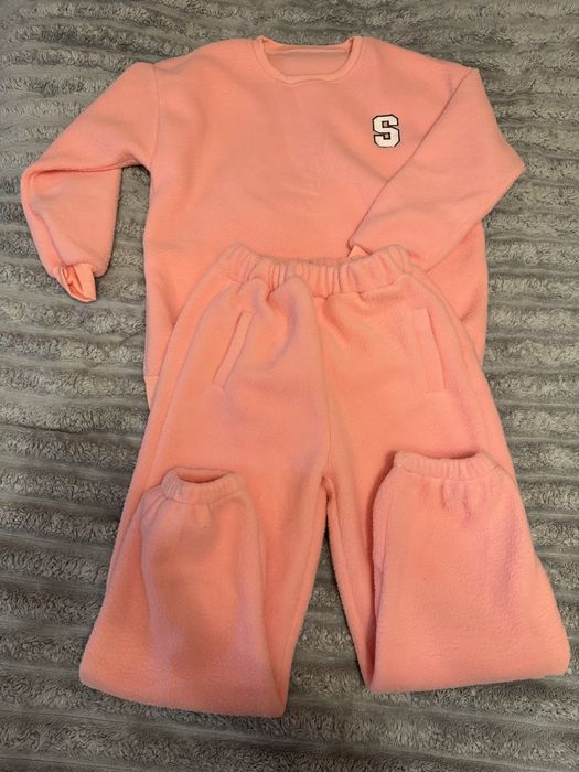 Теплий жіночий костюм рожевий