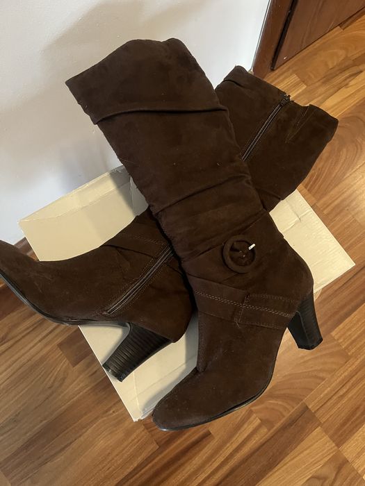 Kozaki dlugie,firmowe ,zamszowe ,roz.37