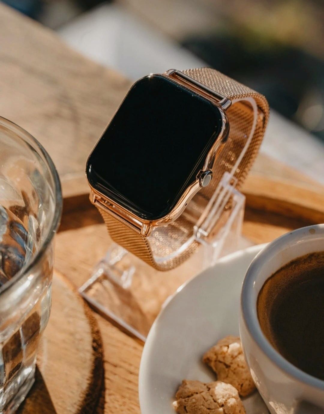 Smartwatch nowy złoty