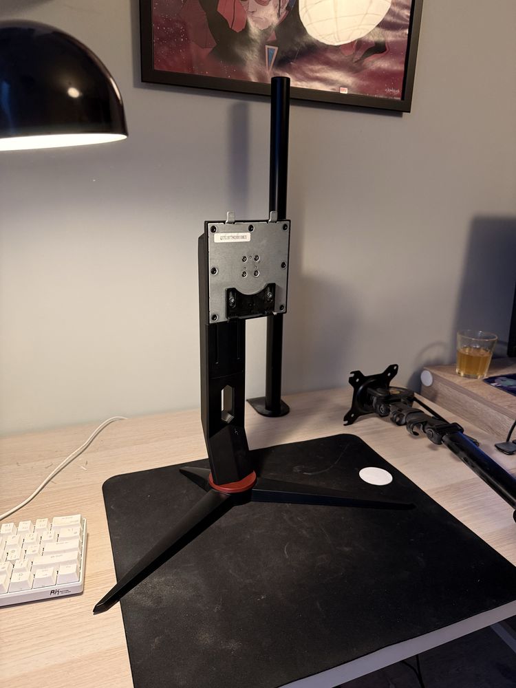 Monitor AOC 144hz zakrzywiony + uchwyt