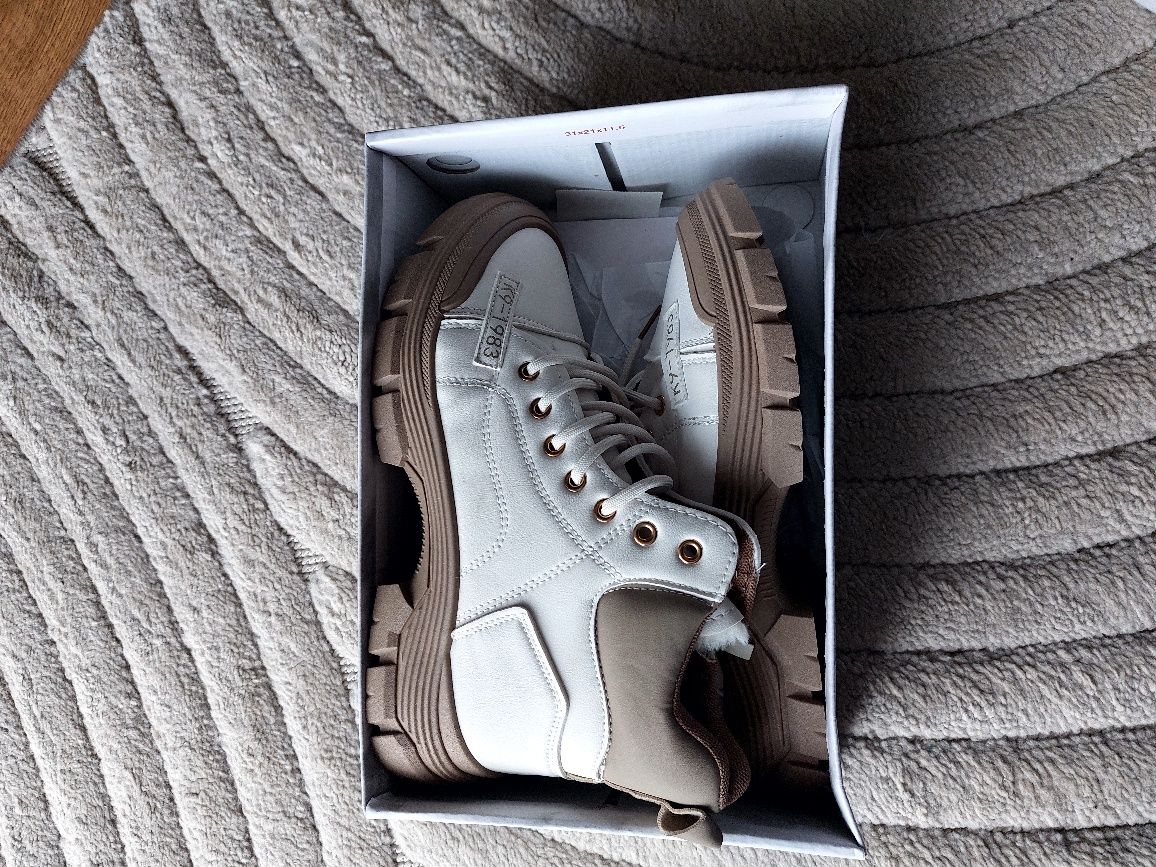 Buty damskie trapery ocieplane
