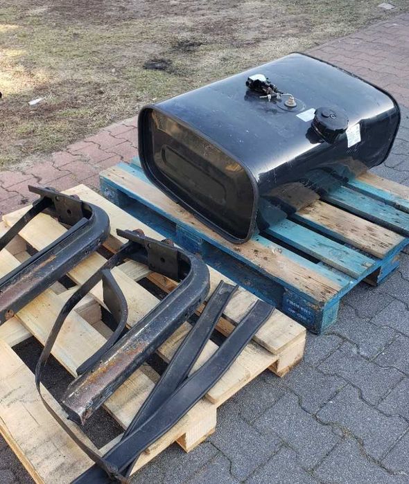 Zbiornik Paliwa  160 litrów kompletny,  bardzo dobry stan