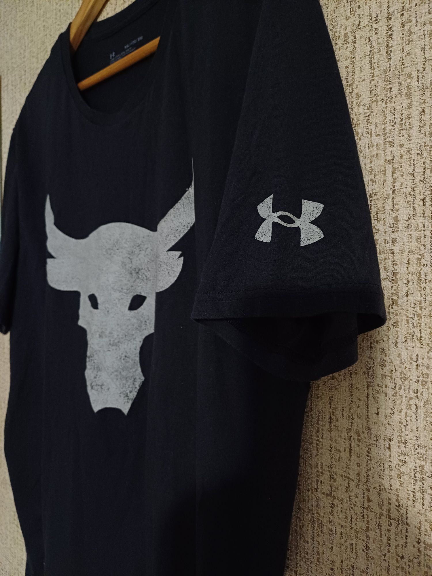 Футболка Under Armour project rock brahma slleeve temperedsteel XXL XL