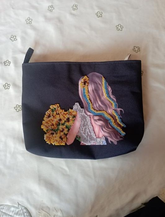 Комплект вишитий чеський бісером