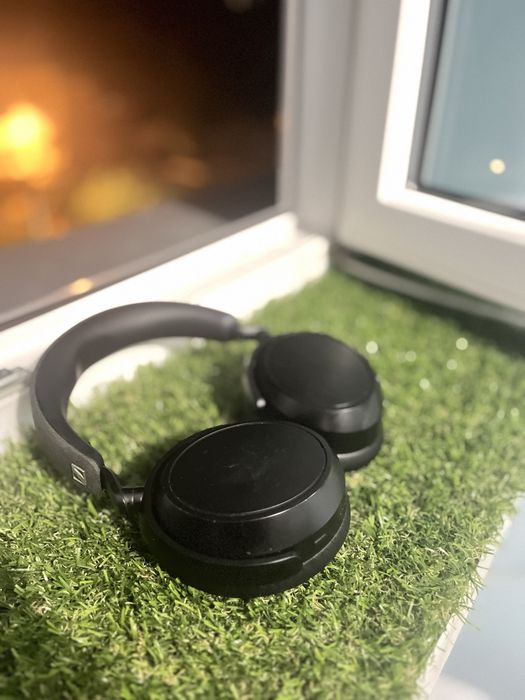 Sennheiser momentum 4