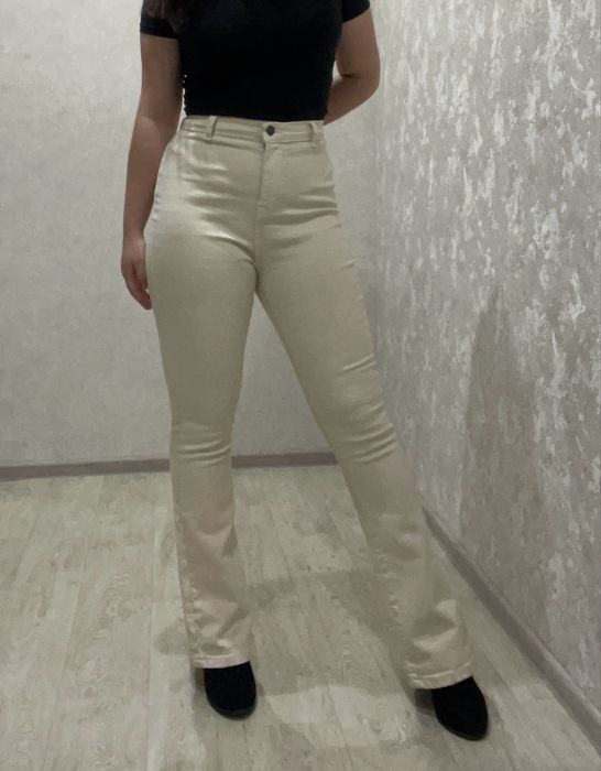 Джинси кльош, шкіряні лосини, штани