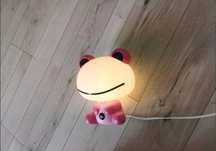 Lampa różowa Żabka