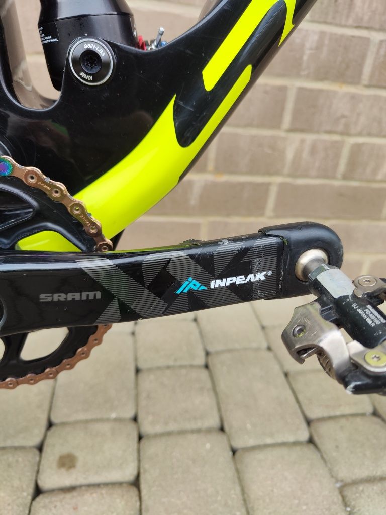 Scott Spark RC 900 World Cup, pomiar mocy, full carbon, rozmiar M