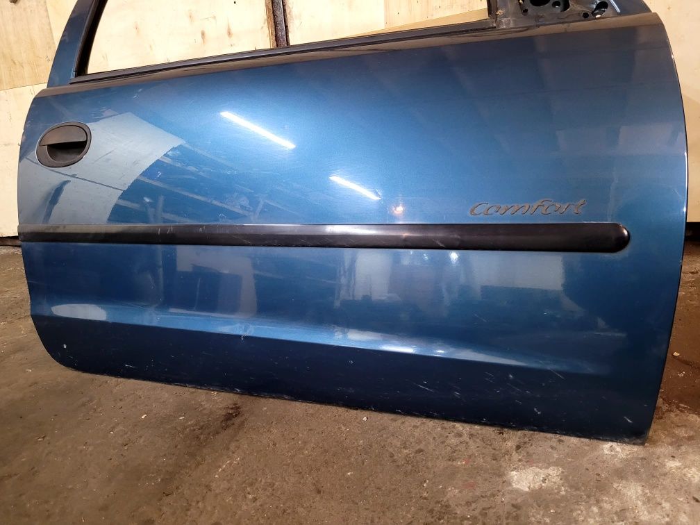 Drzwi szyba prawe przód przednia opel corsa c Z20M 3 drzwi