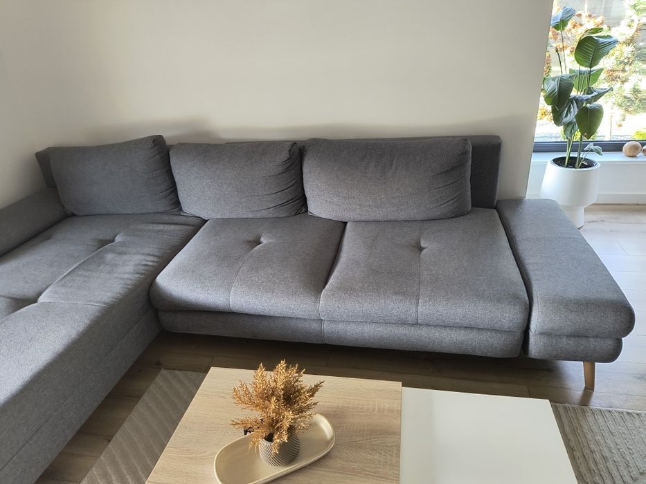 Pilnie sprzedam duży narożnik w kolorze szarym