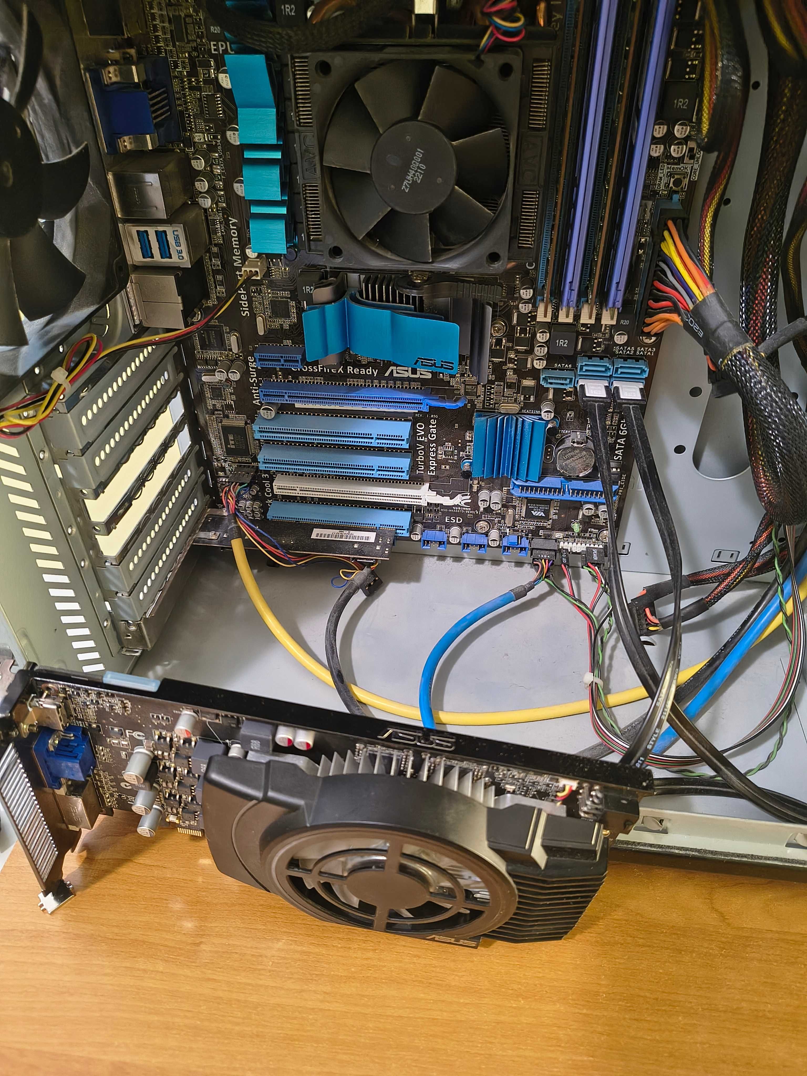 Відеокарта ATI Radeon HD5770
