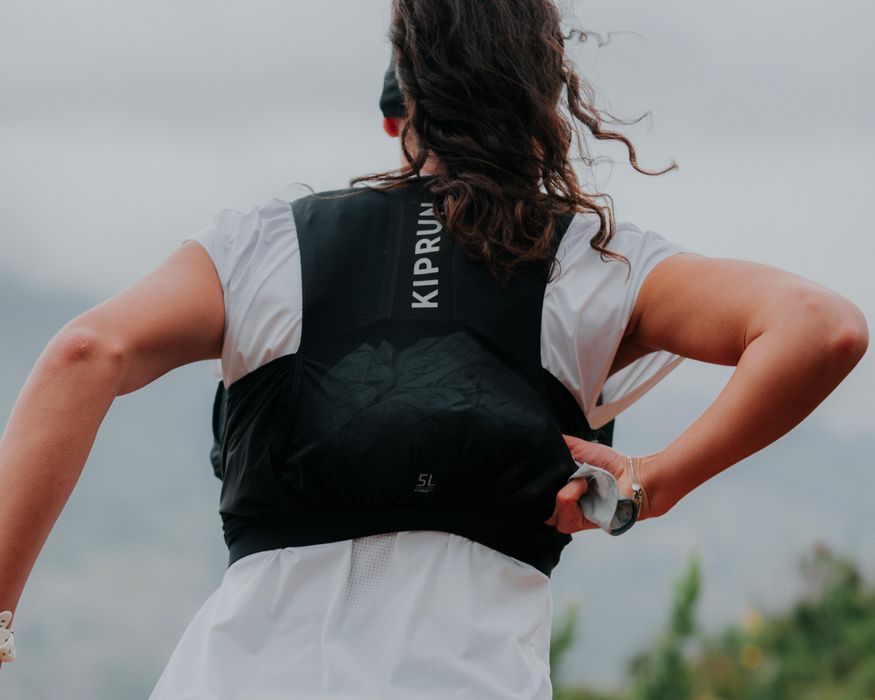 Colete Porta-Flasks de Trail Running Competição Homem/Mulher 900 Race