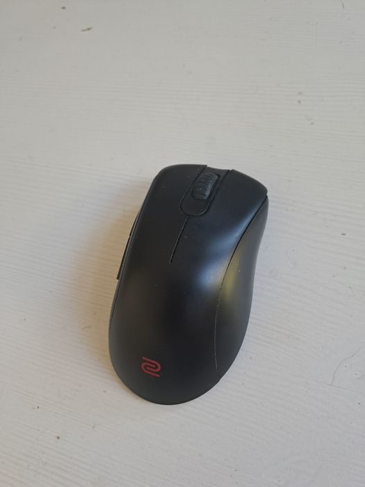 Myszka Zowie EC2 - CW
Intel Core i7-10zeni, 16 wątków, 2.90-4.70