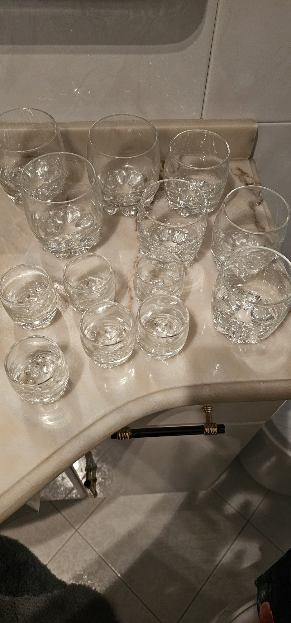 Copos em vidro branco (vendo todos por 3 €)