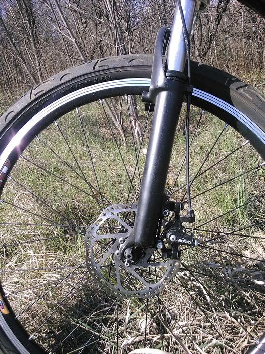 Велосипед МТВ  колеса 26"