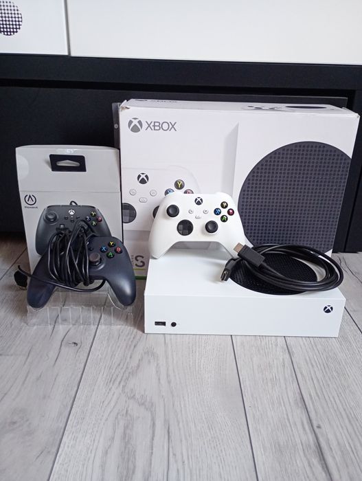 Xbox Series S używany z pudełkiem