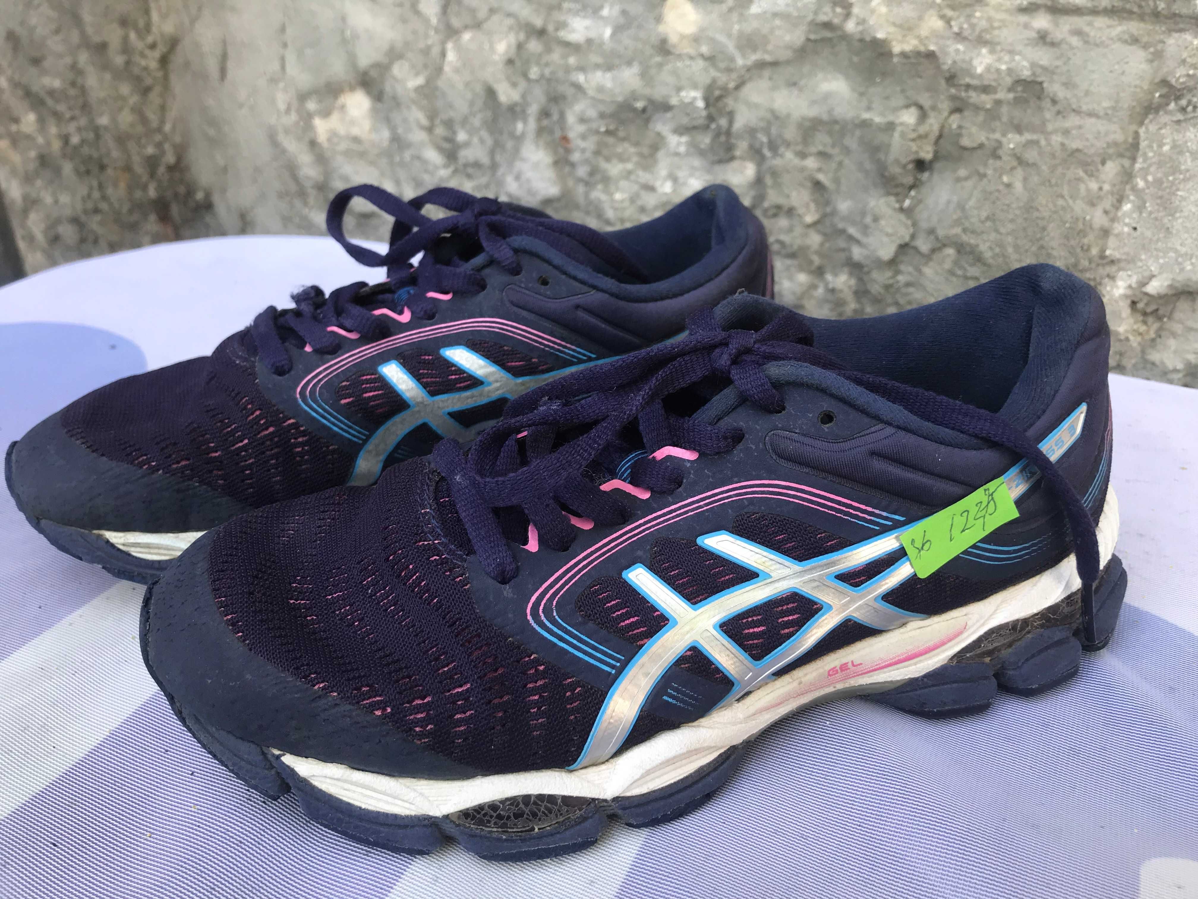трекінгові кросівки ASICS LANDROVER QUECUA 36 роз уст 22.5-23,5см