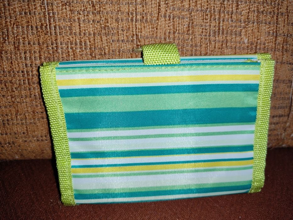 Portfel młodzieżowy, kolorowy.