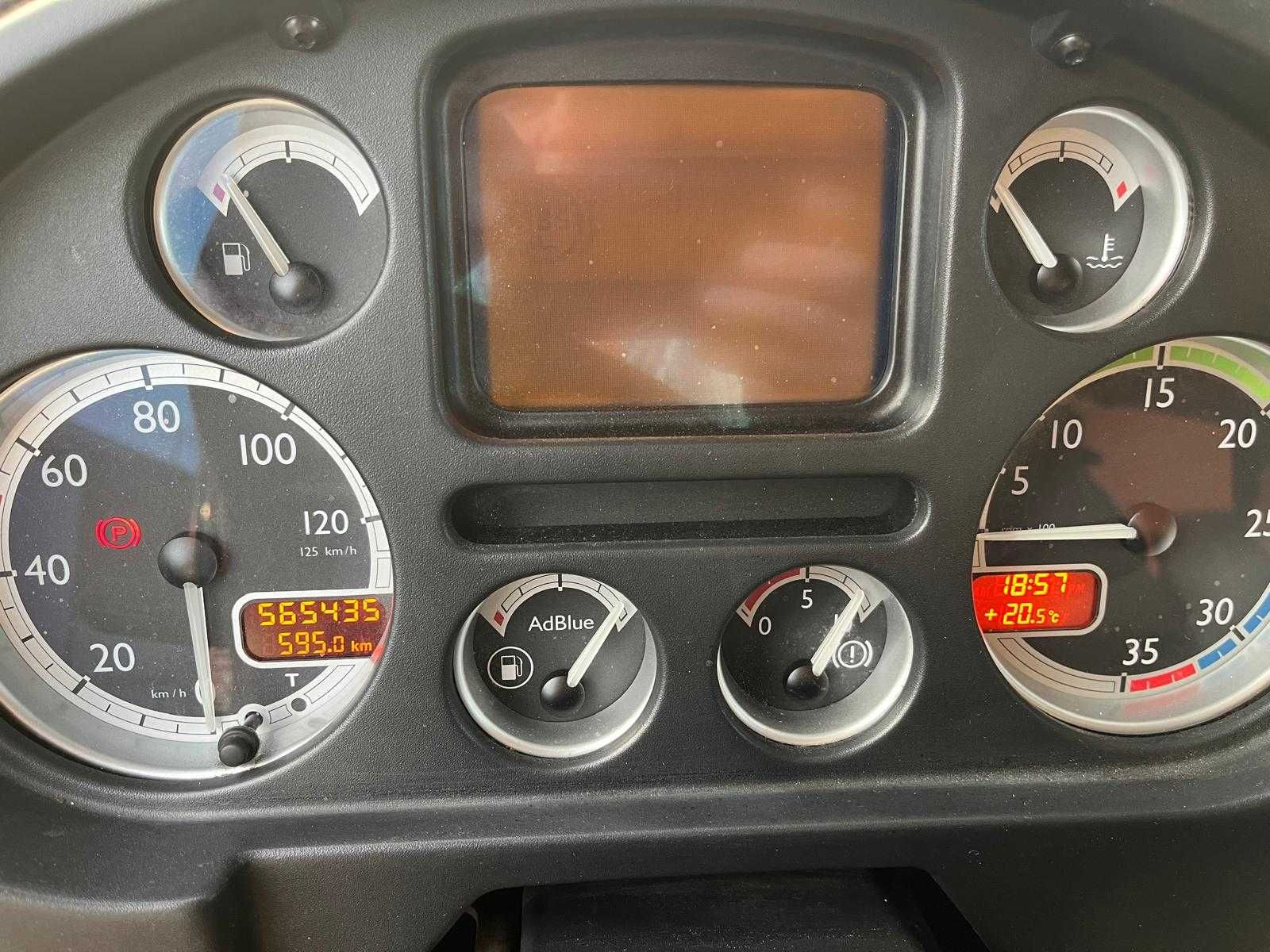 Viatura Pesado Mercadorias DAF AE45LF220 - ano 2010