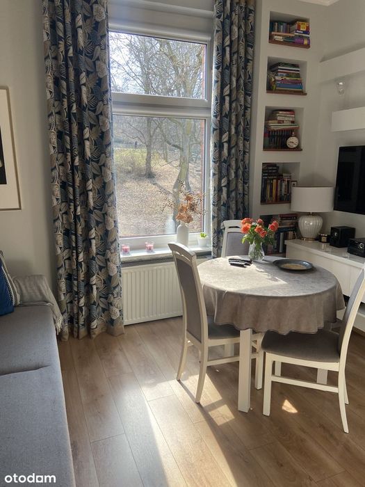 Przytulne mieszkanie 40m w otoczeniu zieleni z ogródkiem.