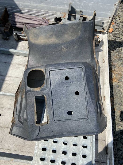 Покриття тунеля двигуна Mercedes Atego